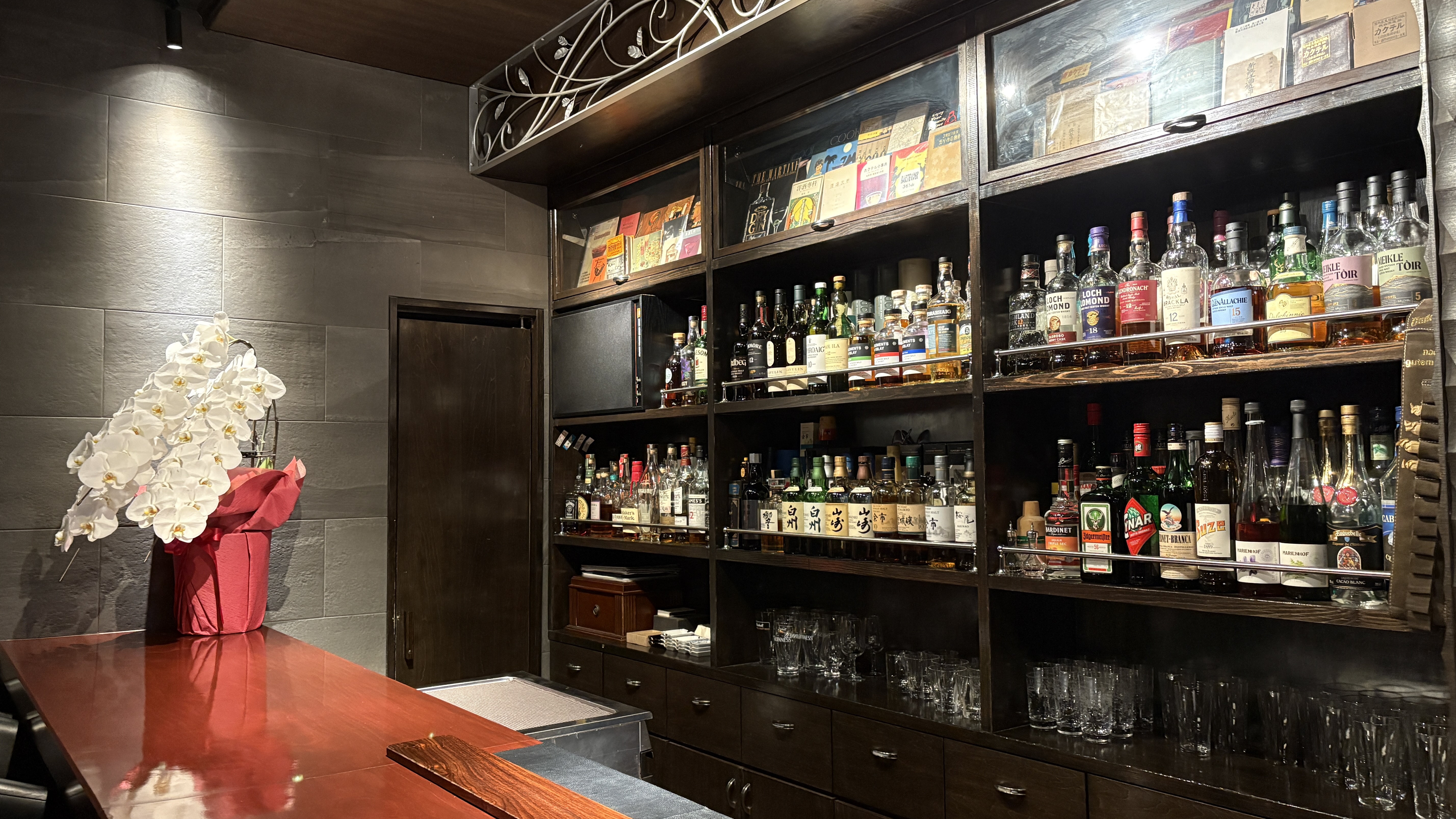 銀座 Bar ANTHEMの店内